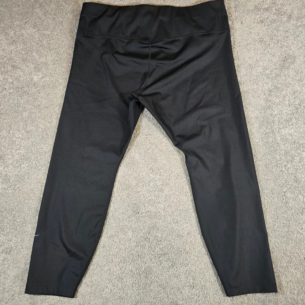 Nike One Women's Mid-Rise 7/8 Black Leggings
